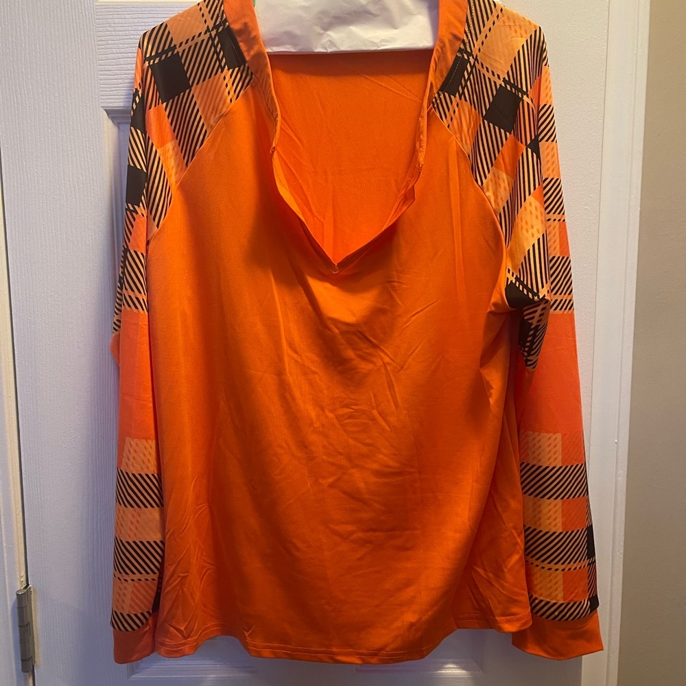Women’s size large blouse